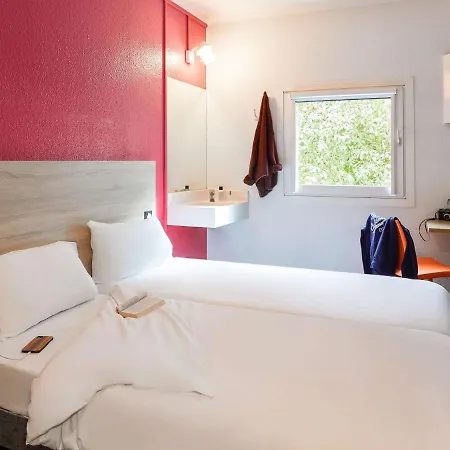 Hotelf1 Amiens Est 12 Rue Des Indes N0ires 80440