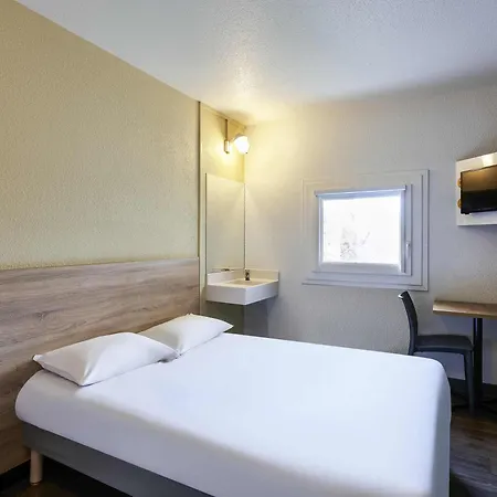 Hotelf1 Amiens Est 12 Rue Des Indes N0ires 80440 Hotel 3*