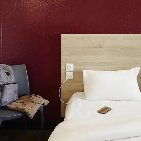 Hotelf1 Amiens Est 12 Rue Des Indes N0ires 80440 Hotel Glisy